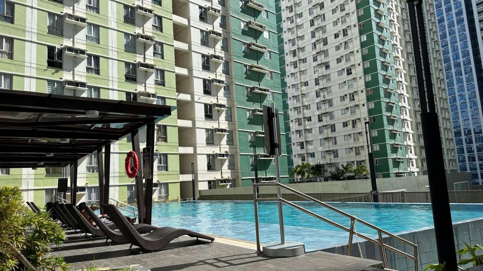 Skyline 1br In It Park - Group Friendly Cebu